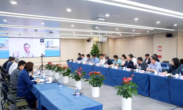 &nbsp;Dean Songling WANG and secretary Pengfei WANG led a team to visit the Guangzhou laboratory.&nbsp;