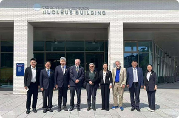 SUSTech delegation led by the secretary of the CPC Committe Hong JIANG visited the university of Edinburgh.